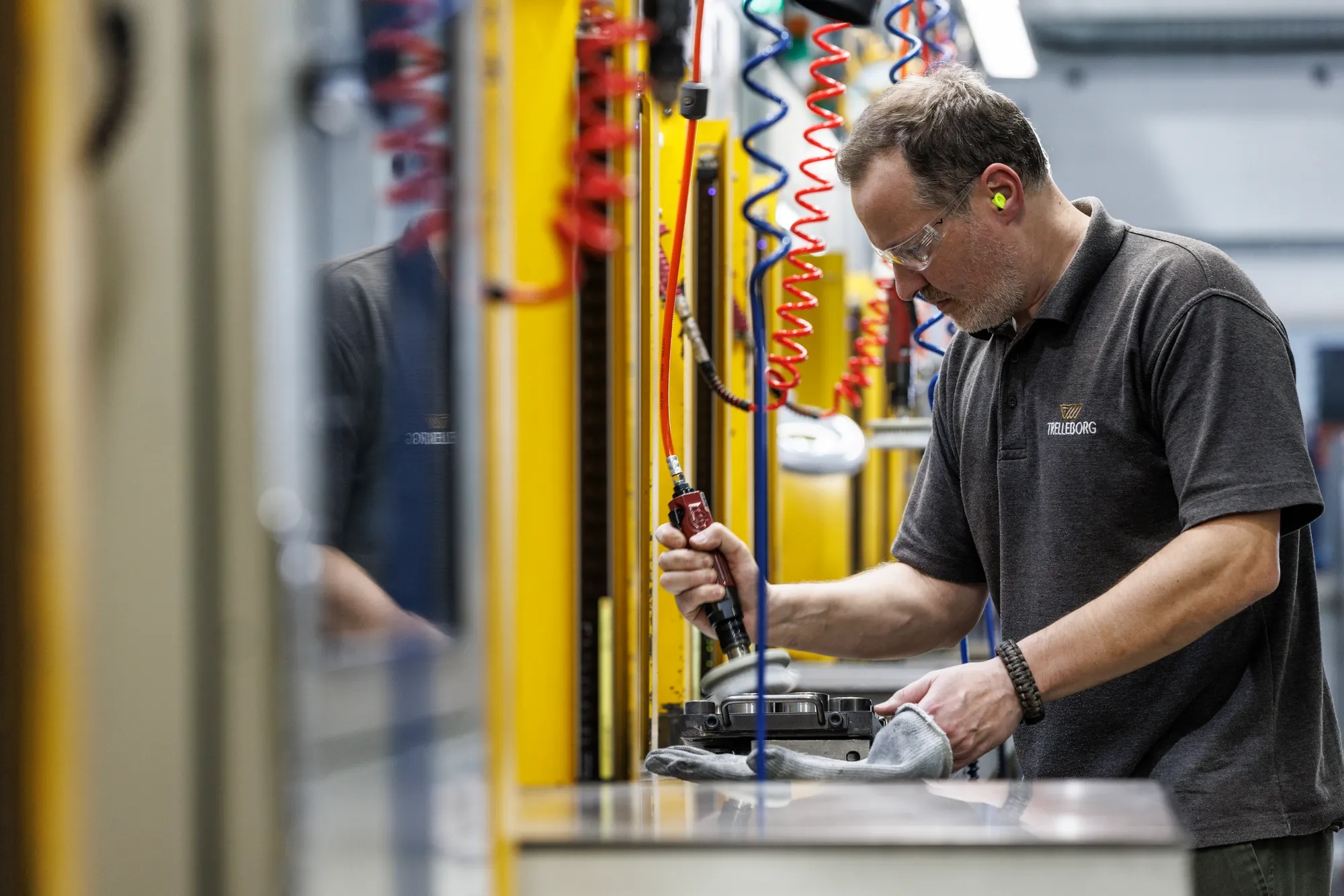 Cleaning molds ready for the next batch of seals