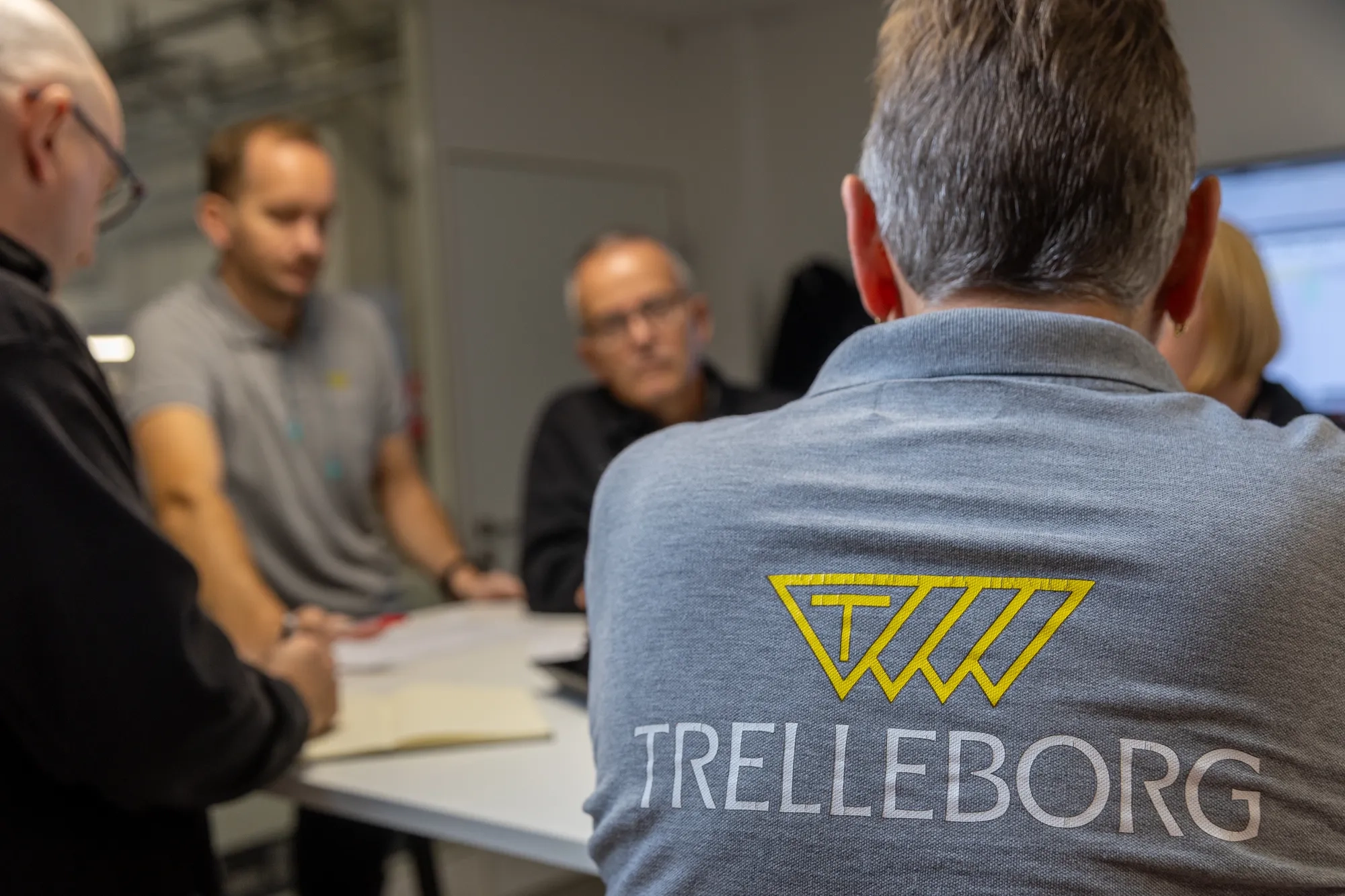 Because the quality of our products is our priority, our production team holds daily meetings as part of the QRQC (quick response quality control) process.