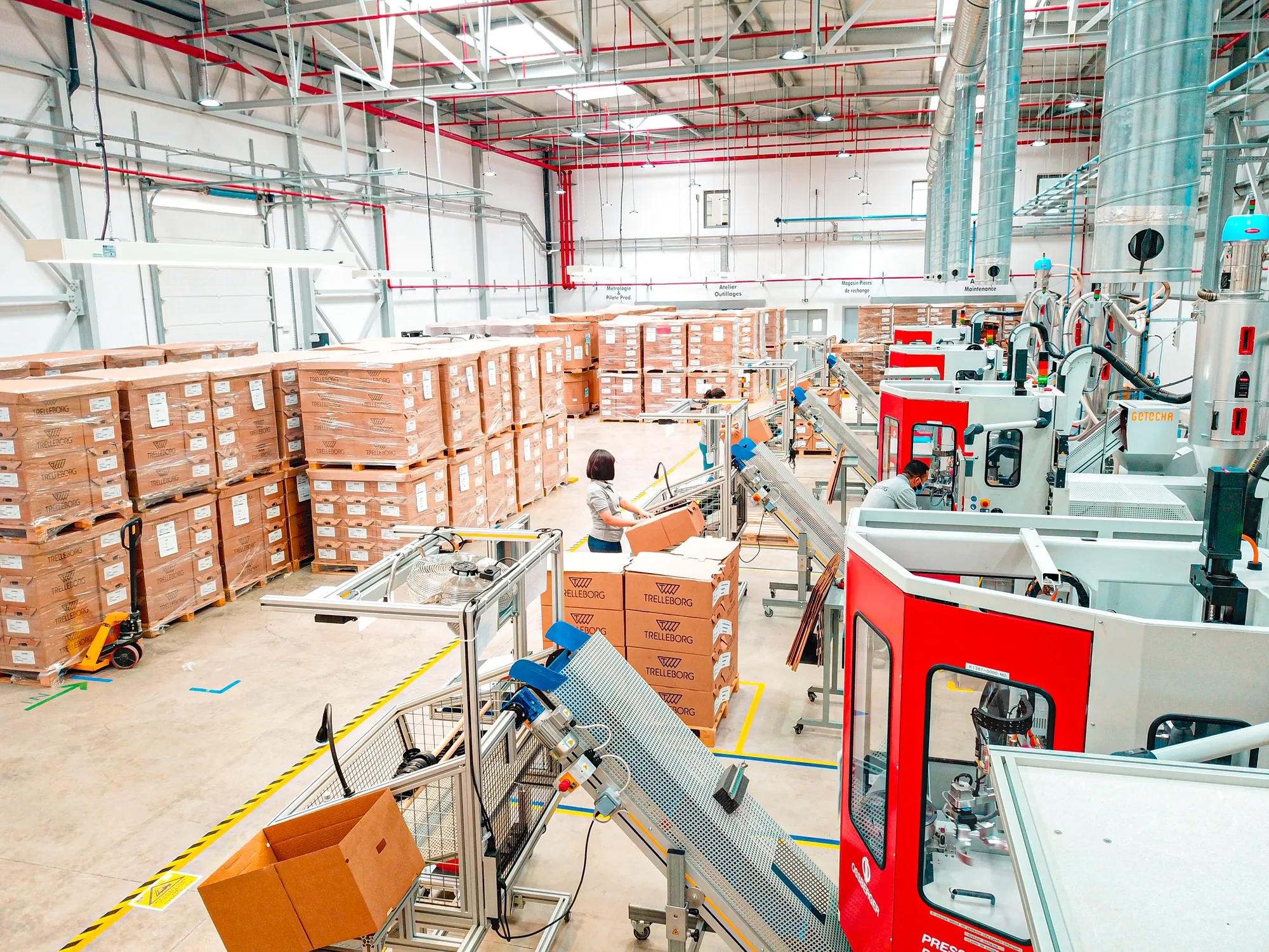 An aerial view of Trelleborg Kenitra’s state-of-the-art shop floor, where top-quality automotive bellows are manufactured.